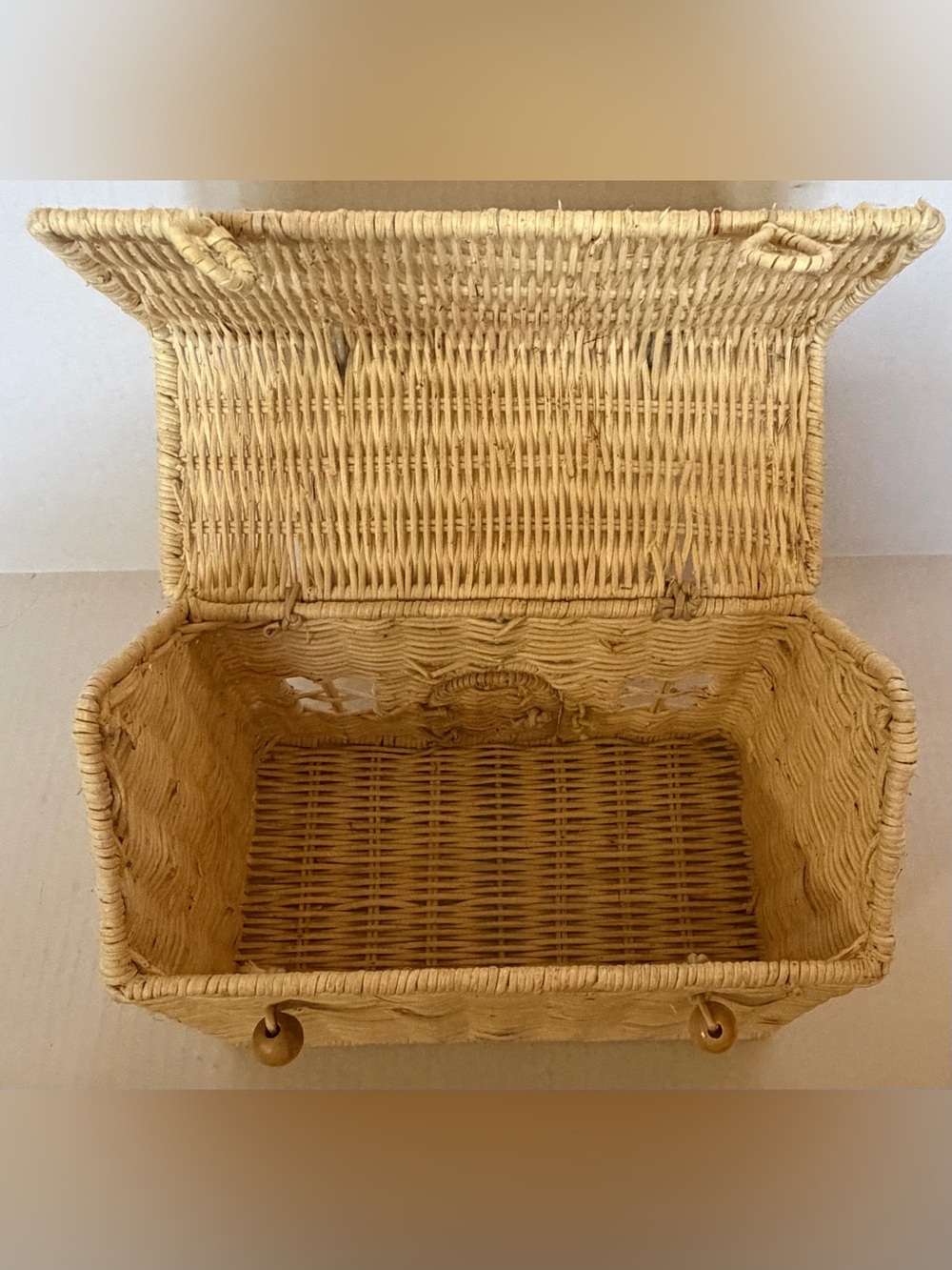 Woven Rattan House Casa Clutch Basket Bag Cottagecore Wicker Dollhouse Purse - Picture 2 of 6
